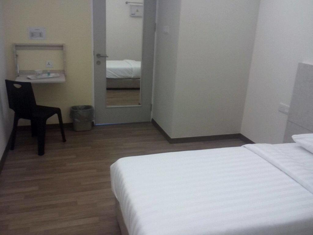1Acs Residence Kuching Room photo